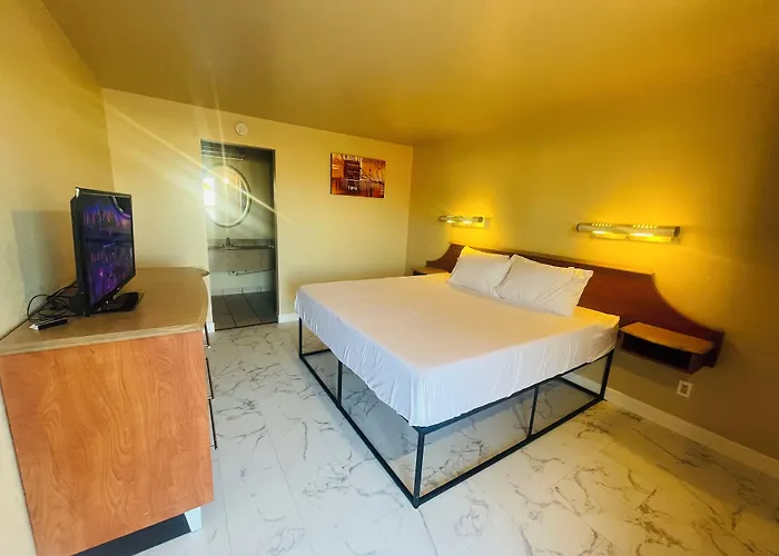 Happy Smart I-10 And Casa Grande Hotel *